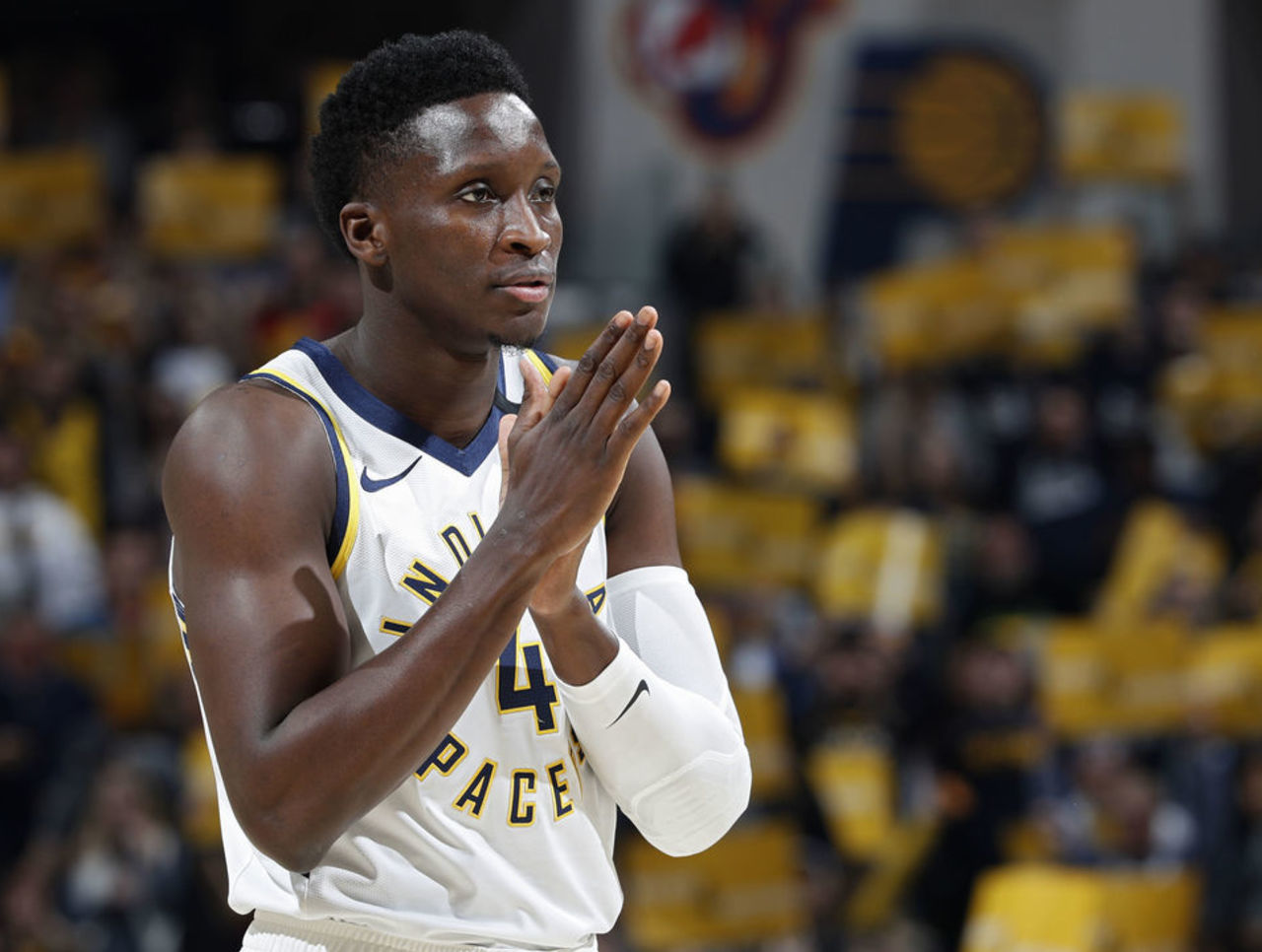 三中卫之间 三中卫之间