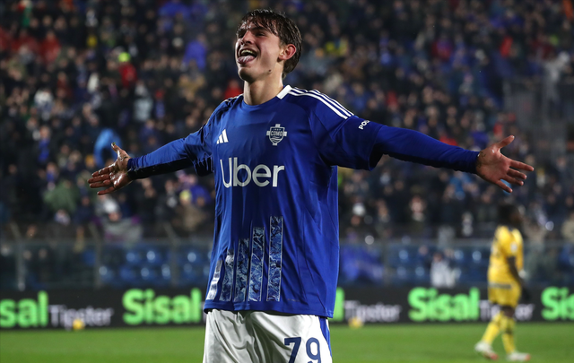 韦德骑扣瓦 韦德骑扣瓦